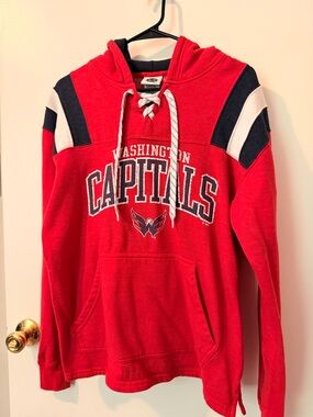 NHL Washington Capitals Red Pullover Hoodie with Navy and White Accents